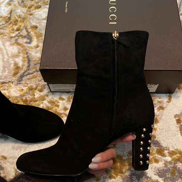 Gucci suede studded boots have been worn size 38 - Picture 9 of 13